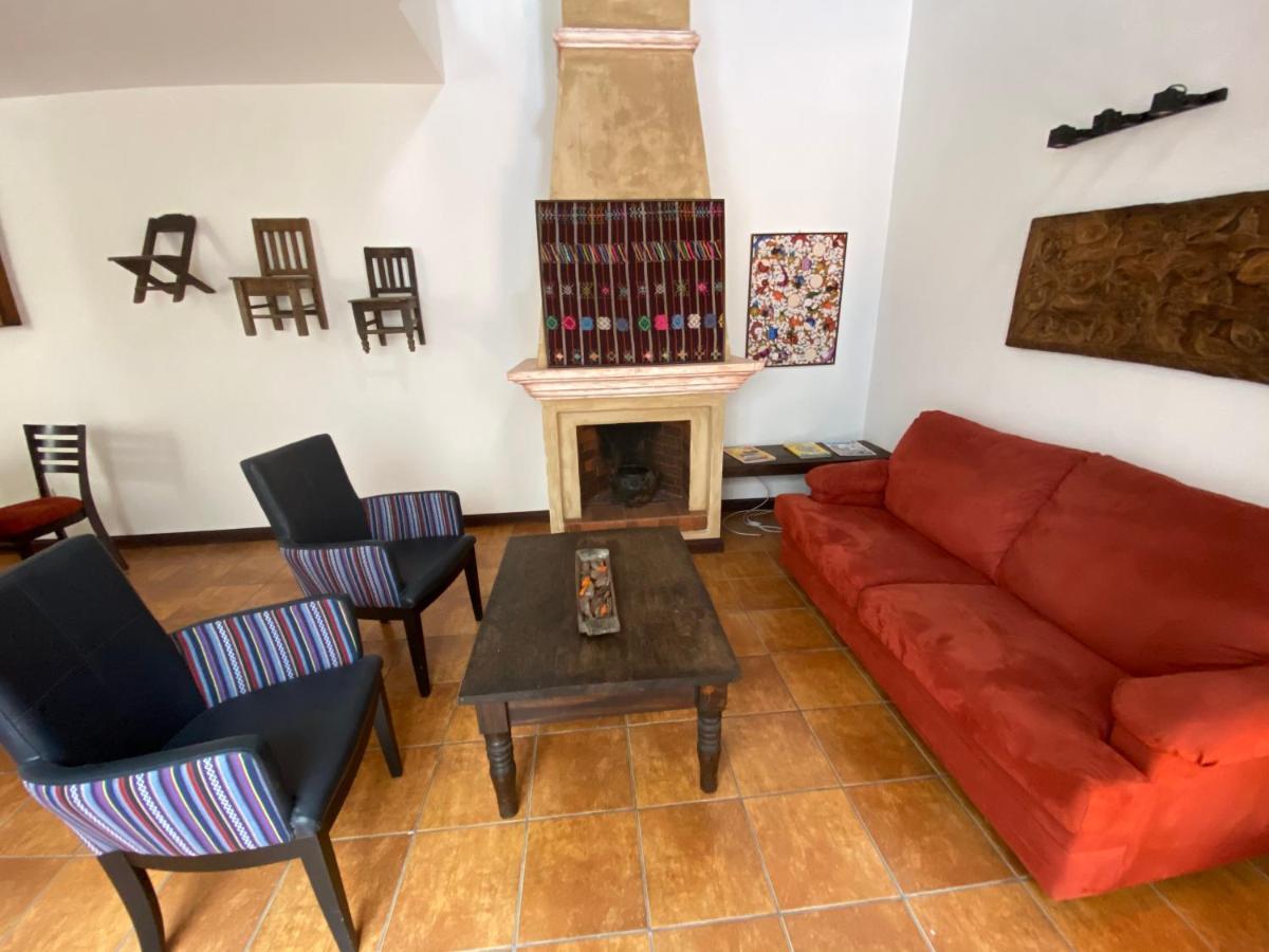 Suite Don Pedro: Hermoso Loft Con Parqueo Gratis! Антигуа-Гватемала Экстерьер фото