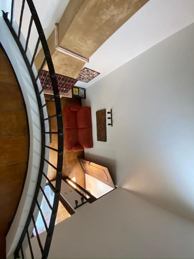 Suite Don Pedro: Hermoso Loft Con Parqueo Gratis! Антигуа-Гватемала Экстерьер фото